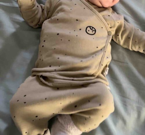 بادی نوزاد زیردکمه دار پسرانه – دخترانه برند ذوق کوچولو Little Gusto اصل 415DZIB photo review