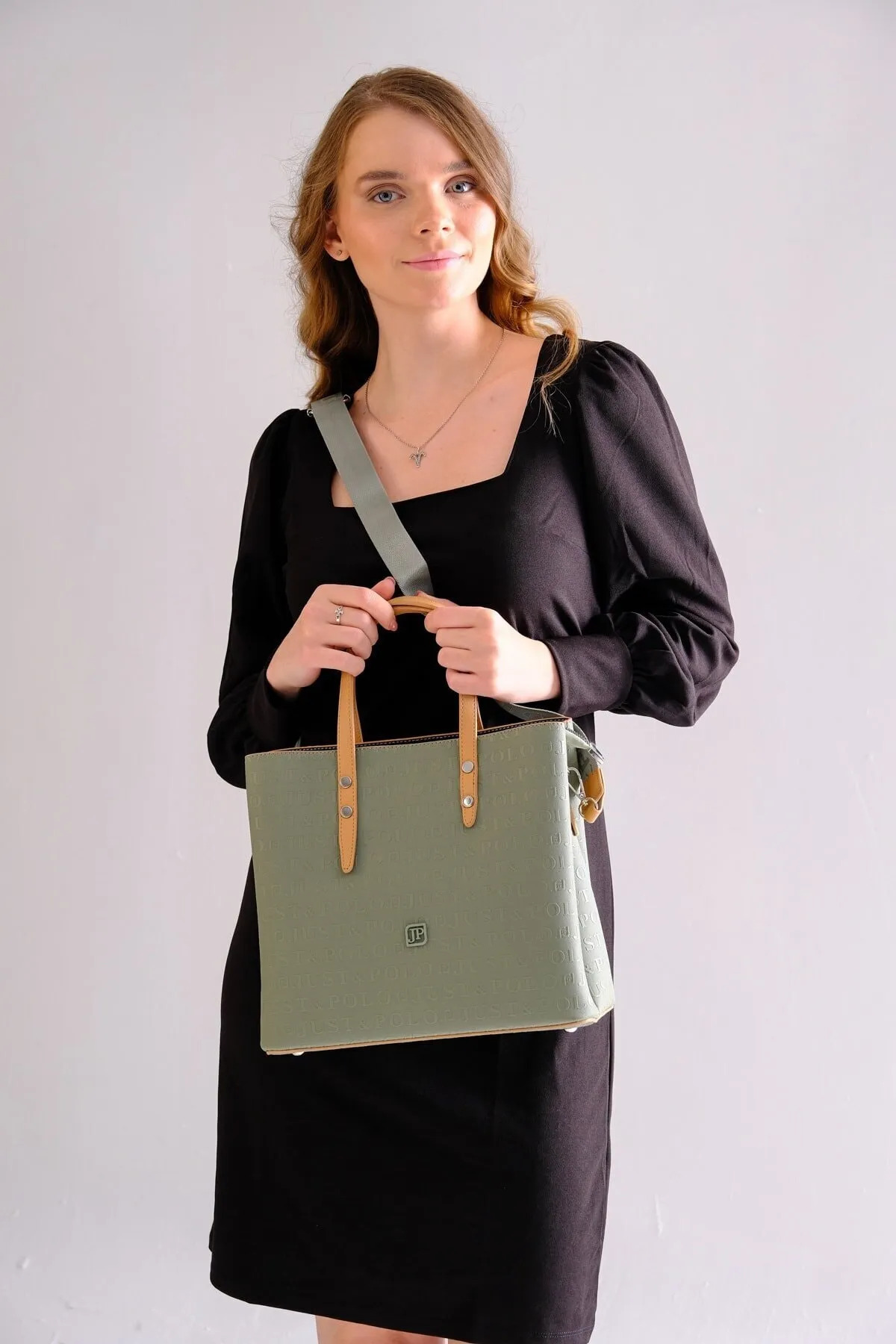 خرید مستقیم از ترکیه و ترندیول کیف دستی زنانه برند Just Polo با کد 440113MH خرید مستقیم از ترکیه و ترندیول کیف دستی زنانه برند Just Polo با کد 440113MH