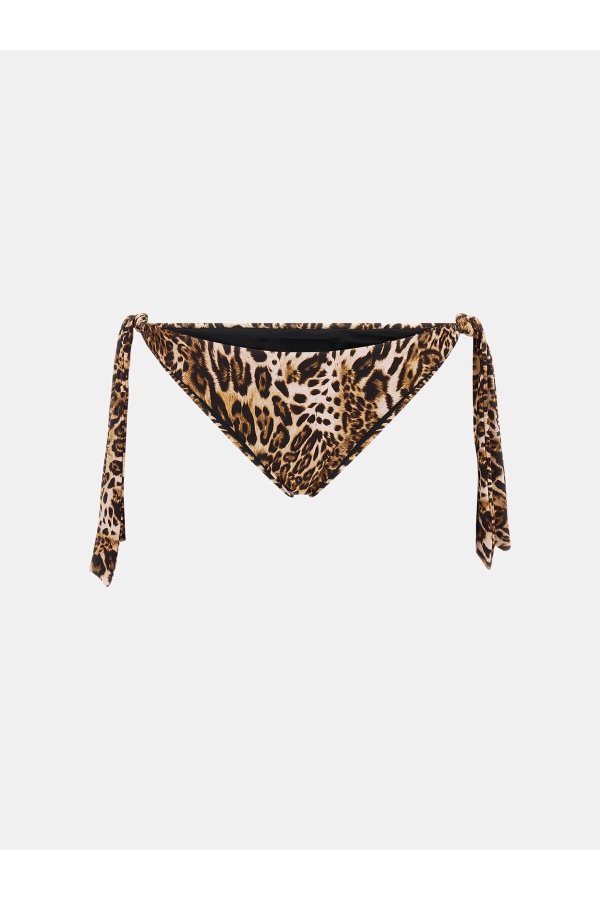 خرید مستقیم از ترکیه و ترندیول no-salable زنانه برند گس Guess با کد E4GO16MC04R-P122 خرید مستقیم از ترکیه و ترندیول no-salable زنانه برند گس Guess با کد E4GO16MC04R-P122