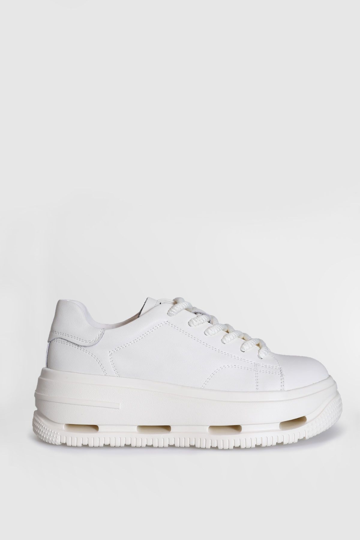 خرید مستقیم از ترکیه و ترندیول اسنیکر زنانه برند لوفیان Lufian با کد 121230007 خرید مستقیم از ترکیه و ترندیول اسنیکر زنانه برند لوفیان Lufian با کد 121230007