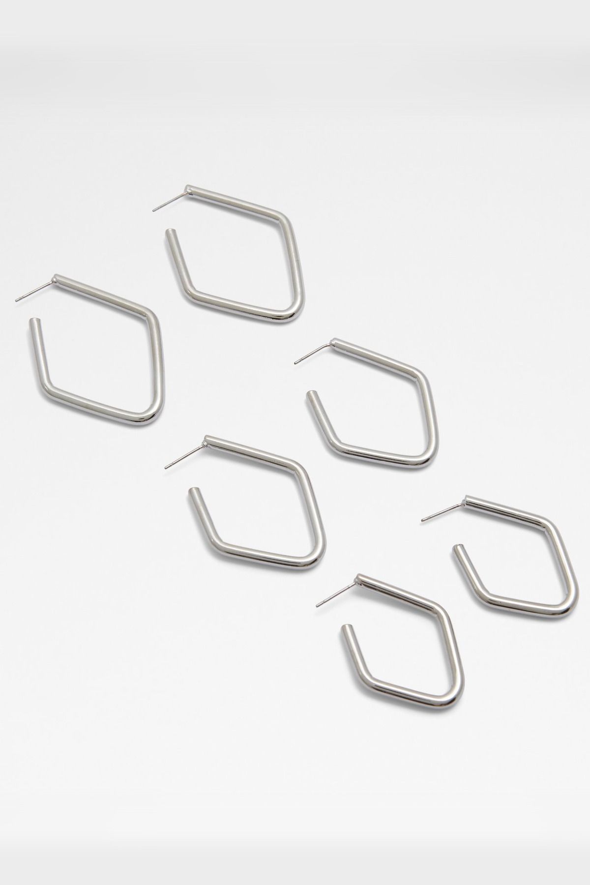 خرید مستقیم از ترکیه و ترندیول گوشواره استیل زنانه برند آلدو Aldo با کد TORUSTRIO-040 خرید مستقیم از ترکیه و ترندیول گوشواره استیل زنانه برند آلدو Aldo با کد TORUSTRIO-040